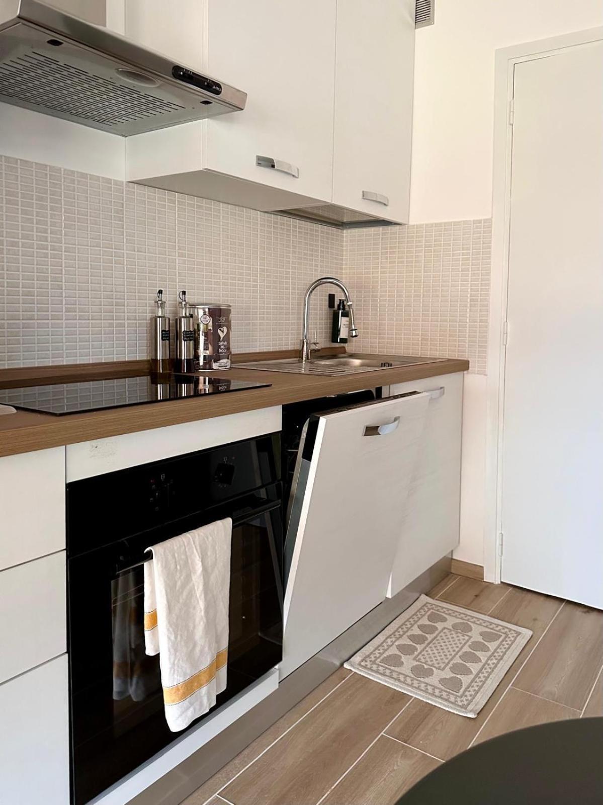 Studio Kialeo Pres De La Plage Avec Parking Roquebrune-Cap-Martin Exteriér fotografie
